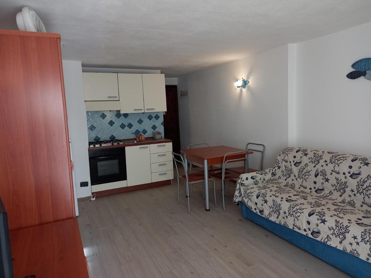 Lucky Apartment Golfo Aranci Kültér fotó